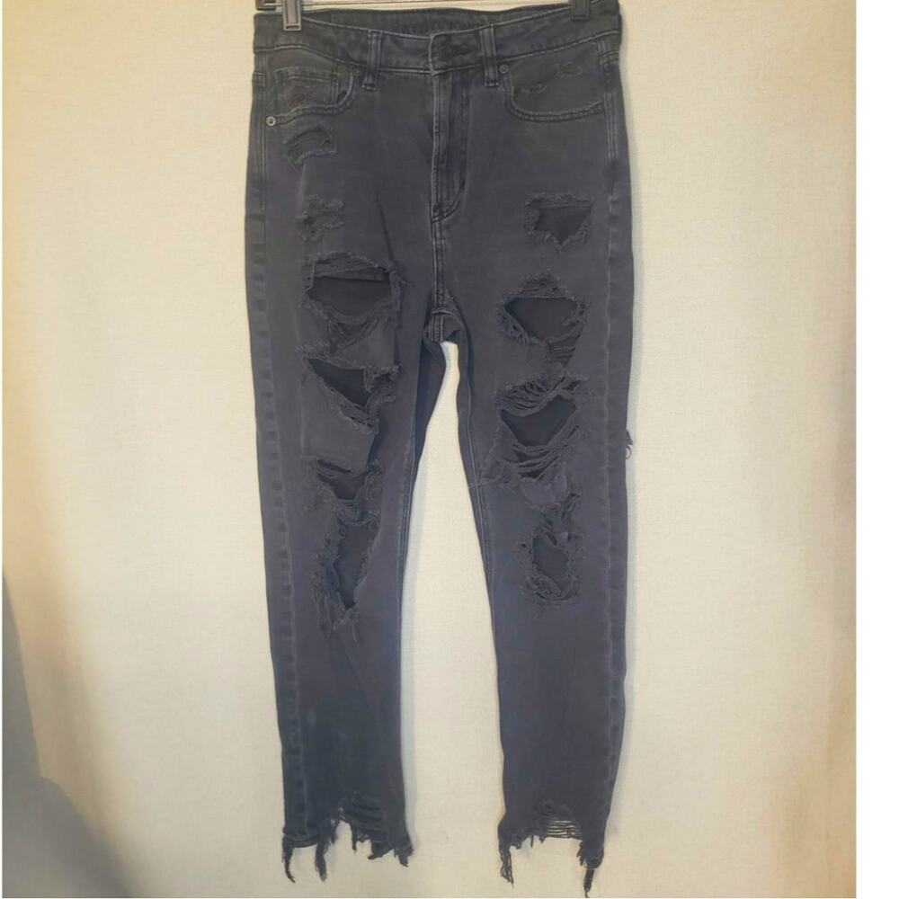 American Eagle‎ washed Black destroyed high rise straight leg jeans size 6 short